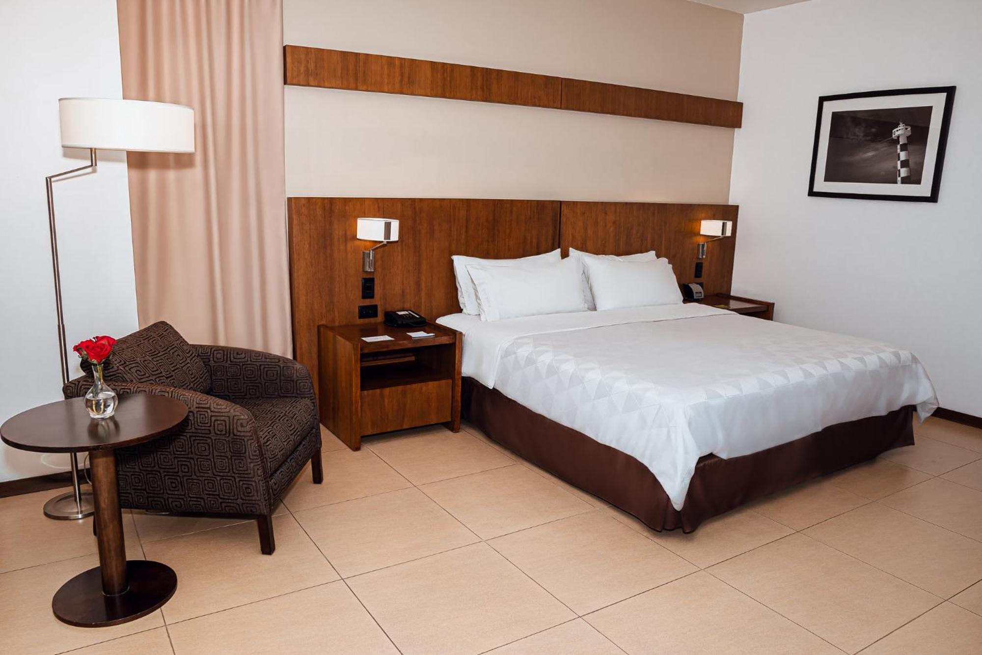 Holiday Inn Guayaquil Airport By Ihg Exterior photo A room at the hotel