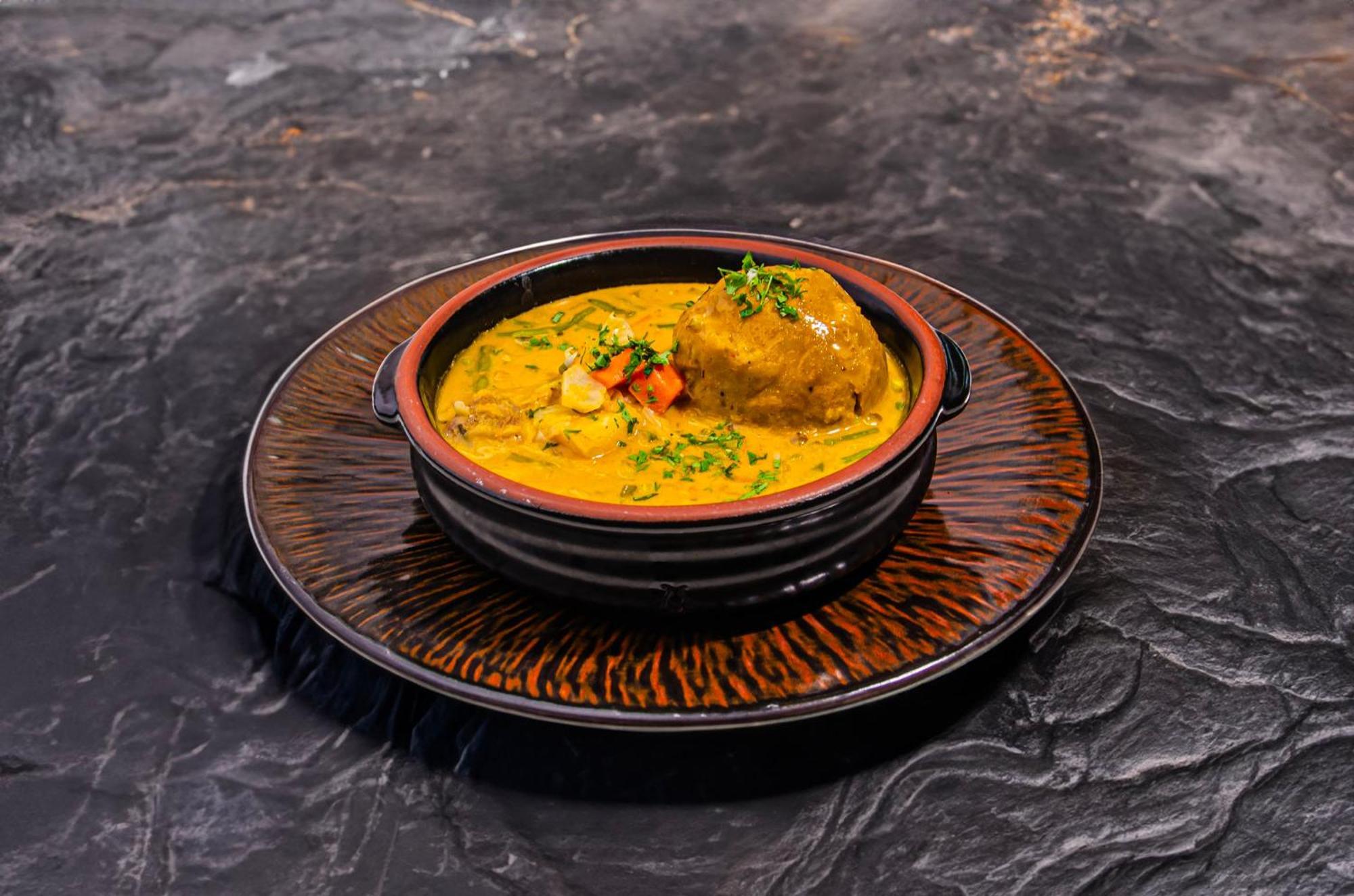 Holiday Inn Guayaquil Airport By Ihg Exterior photo A bowl of kofta curry